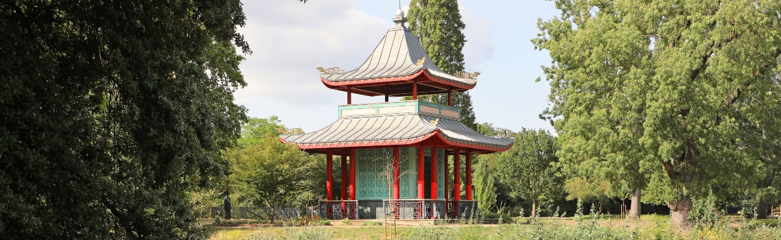 The chinese pagoda in Victoria Park